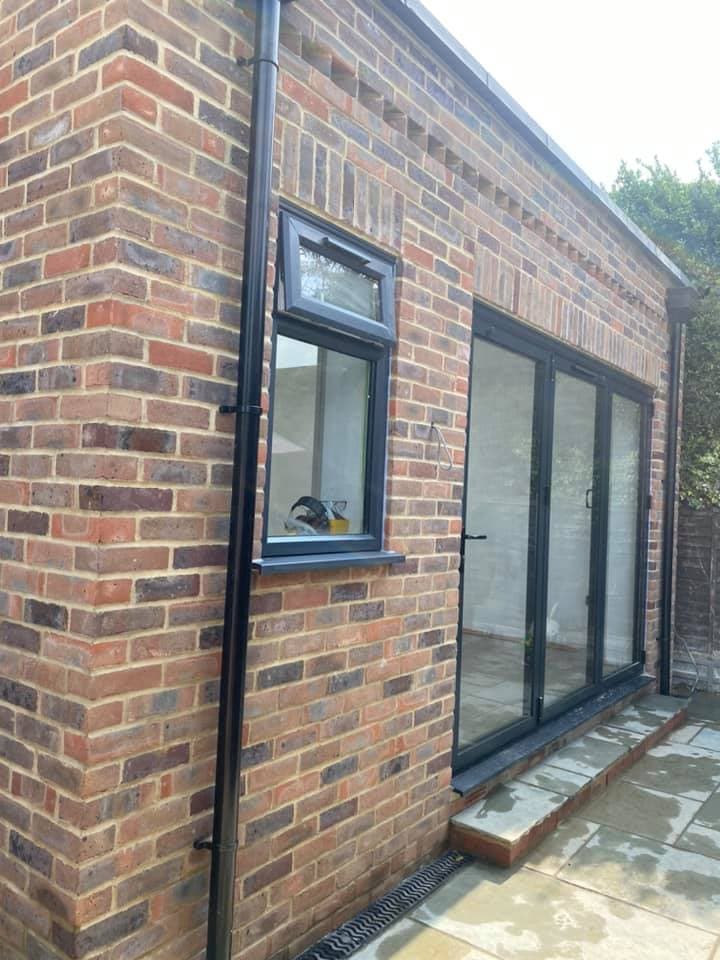 Brick extension with anthracite bifold doors